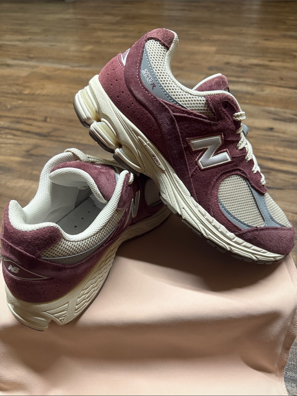 New Balance Men’s 2002R Classics “Suede Pack Collection” U2002RS